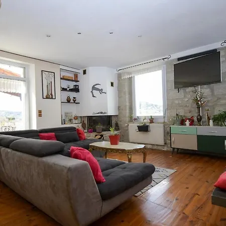 Holiday home Casanova House, Comfort, Swimming Pool, View, Garage