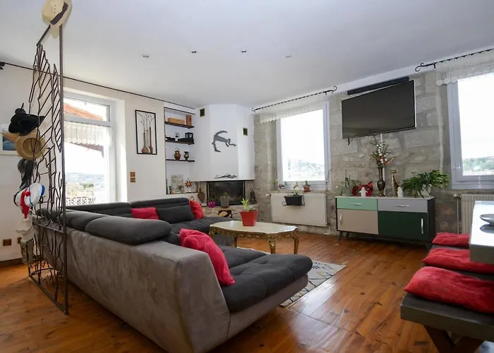 Сasa de vacaciones Casanova House, Comfort, Swimming Pool, View, Garage