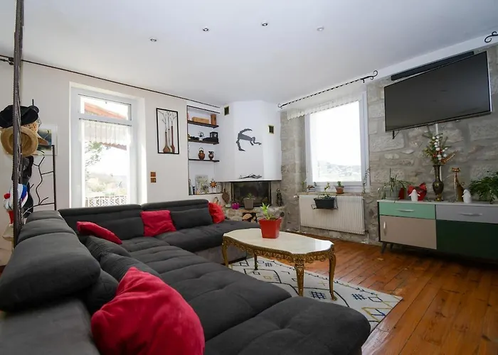 Сasa de vacaciones Casanova House, Comfort, Swimming Pool, View, Garage *